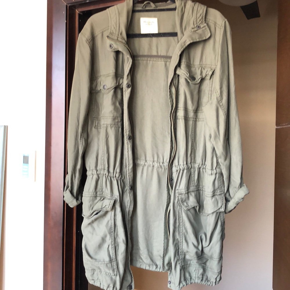 Abercrombie & Fitch Light Weight Zip Jacket